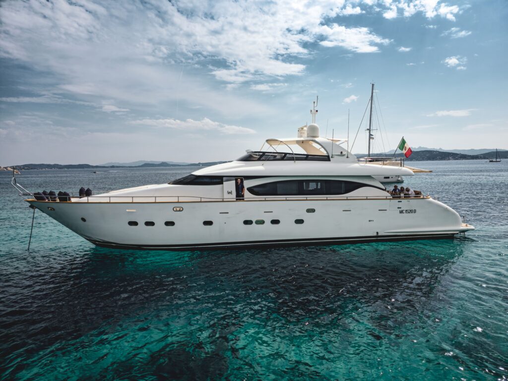 ANTIVIBRANTI PER YACHT E NAVI DA CROCIERA