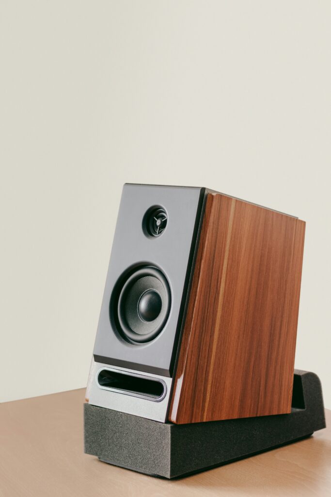 Supporti antivibranti per casse acustiche e monitor da studio