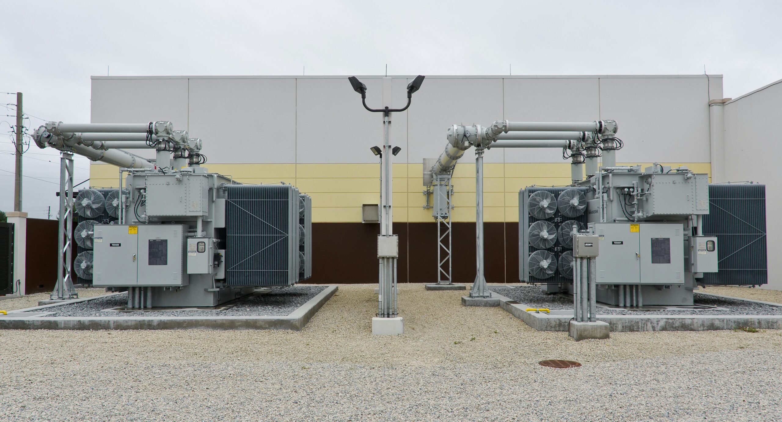 Piedini Antivibranti per Pompe del Vuoto HVAC e Condizionamento: Come Ridurre Vibrazioni e Rumore