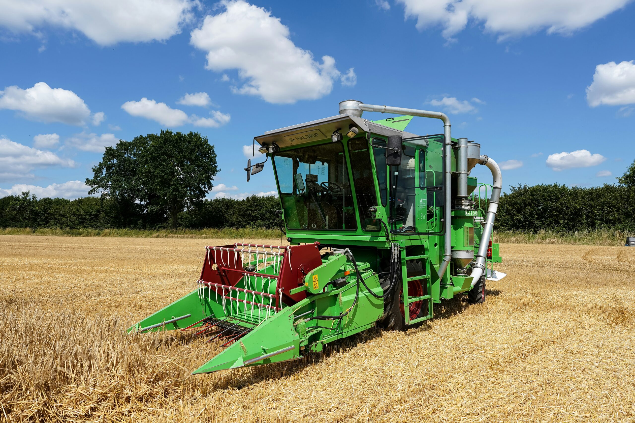 I Danni Nascosti delle Vibrazioni su Elettronica e Batterie nelle Macchine Agricole