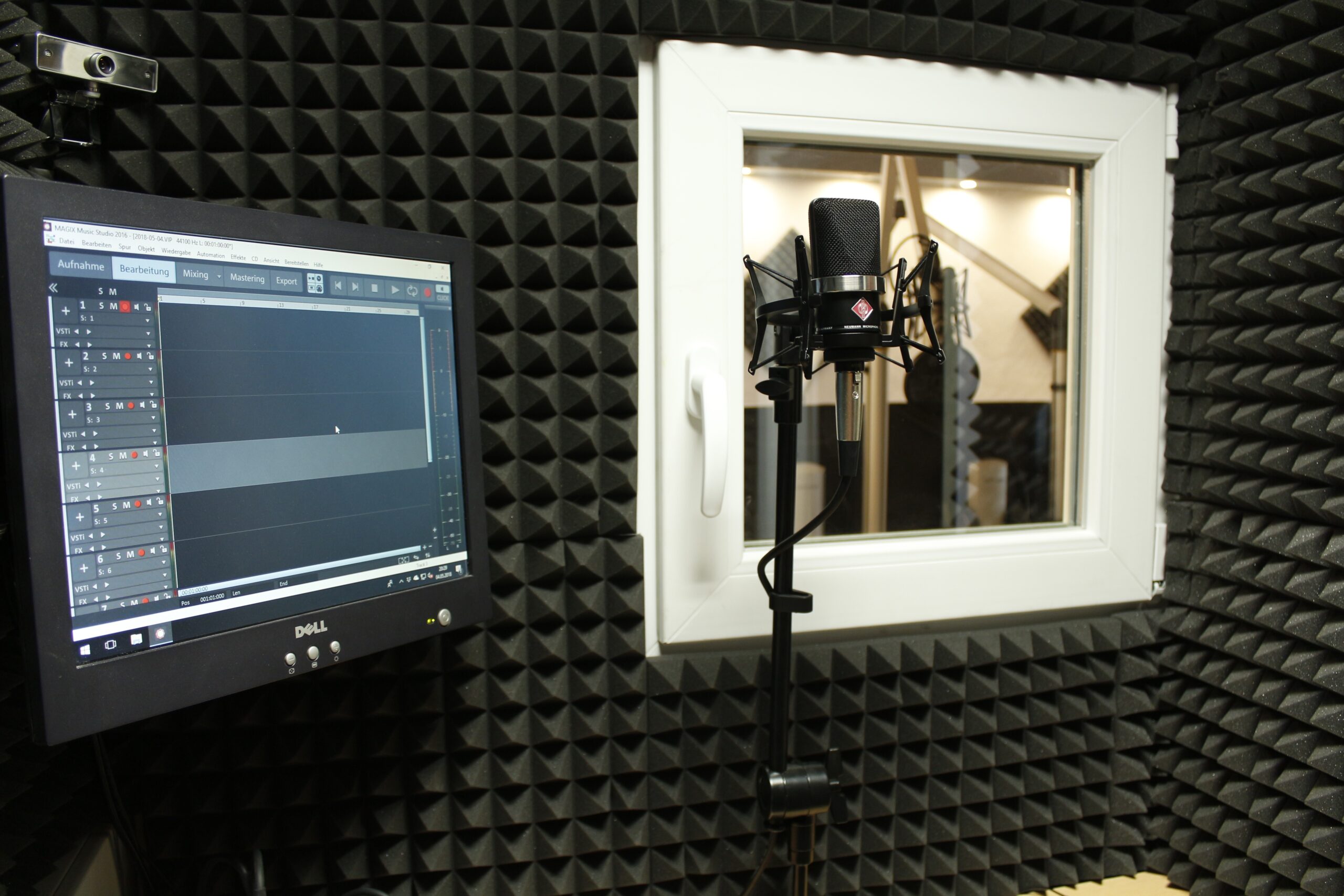 Isolamento acustico e smorzamento delle vibrazioni negli studi di registrazione